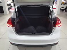 Ford FOCUS 2.0 TITANIUM PLUS 16V FLEX 4P POWERSHIFT 2017/2018 ADVANT AUTOMÓVEIS CAXIAS DO SUL / Carros no Vale