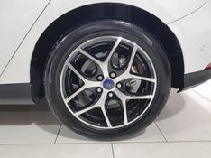 Ford FOCUS 2.0 TITANIUM PLUS 16V FLEX 4P POWERSHIFT 2017/2018 ADVANT AUTOMÓVEIS CAXIAS DO SUL / Carros no Vale