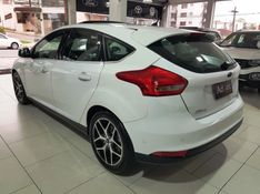 Ford FOCUS 2.0 TITANIUM PLUS 16V FLEX 4P POWERSHIFT 2017/2018 ADVANT AUTOMÓVEIS CAXIAS DO SUL / Carros no Vale