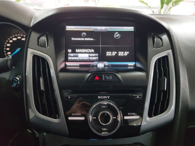 Ford FOCUS 2.0 TITANIUM PLUS SEDAN 16V FLEX 4P POWERSHIFT 2015/2015 ADVANT AUTOMÓVEIS CAXIAS DO SUL / Carros no Vale