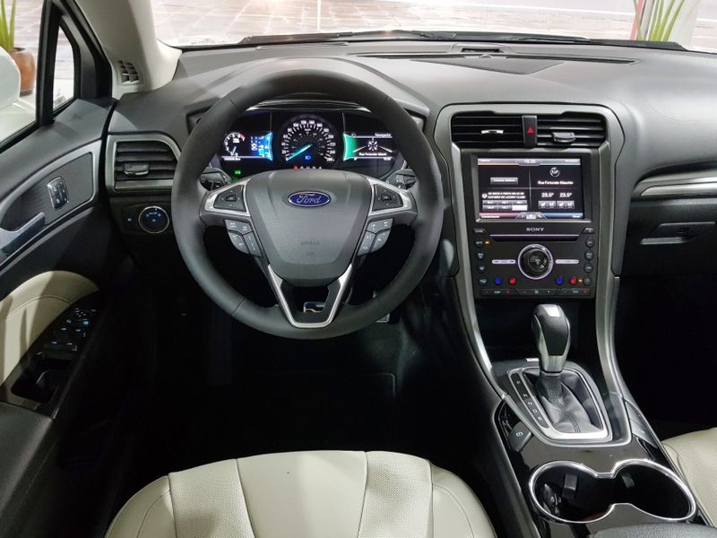 Ford FUSION 2.0 TITANIUM AWD 16V GASOLINA 4P AUTOMÁTICO 2016/2016 ADVANT AUTOMÓVEIS CAXIAS DO SUL / Carros no Vale