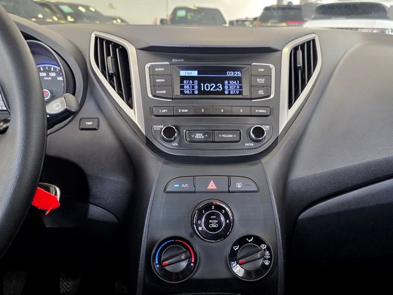 Hyundai HB20 1.0 COMFORT 12V FLEX 4P MANUAL 2018/2019 CARRO DEZ NOVO HAMBURGO / Carros no Vale