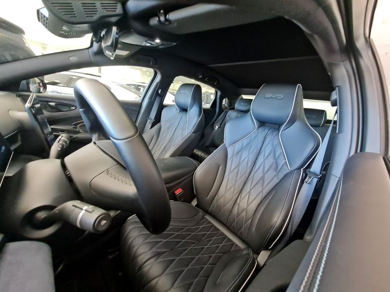 BYD SEAL 82,5 KW ELÉTRICO AWD 2023/2024 CARRO DEZ NOVO HAMBURGO / Carros no Vale