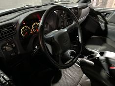 Chevrolet BLAZER 2.8 4X4 8V TURBO INTERCOOLER DIESEL 4P MANUAL 2005/2005 CARRO AUTOMARCAS CAXIAS DO SUL / Carros no Vale