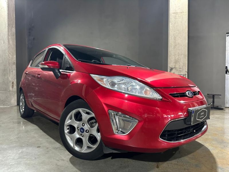 Ford FIESTA 1.6 SE HATCH 16V FLEX 4P MANUAL 2012/2012 CARRO AUTOMARCAS CAXIAS DO SUL / Carros no Vale