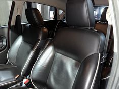 Ford FIESTA 1.6 SE HATCH 16V FLEX 4P MANUAL 2012/2012 CARRO AUTOMARCAS CAXIAS DO SUL / Carros no Vale