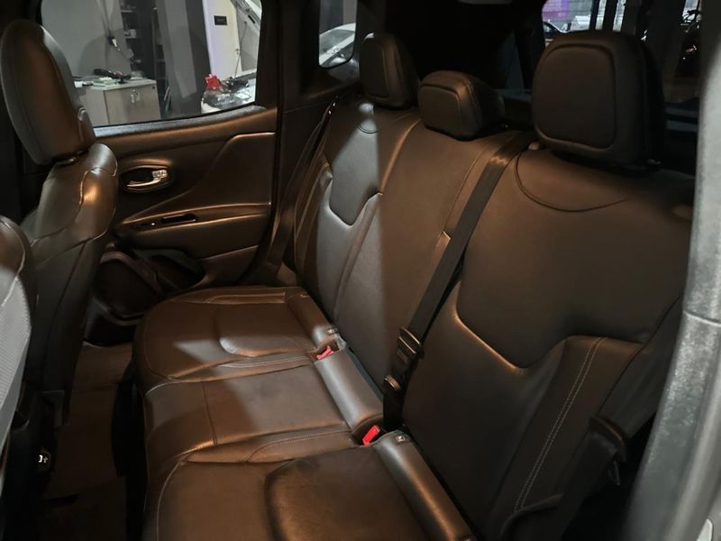 JEEP RENEGADE 1.8 16V FLEX LONGITUDE 4P AUTOMÁTICO 2021/2021 CARRO AUTOMARCAS CAXIAS DO SUL / Carros no Vale