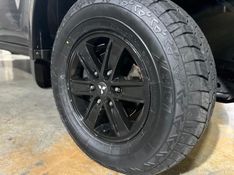 Mitsubishi L200 TRITON 3.2 HPE 4X4 CD 16V TURBO INTERCOOLER DIESEL 4P MANUAL 2009/2010 CARRO AUTOMARCAS CAXIAS DO SUL / Carros no Vale