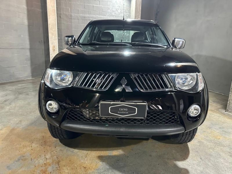 Mitsubishi L200 TRITON 3.2 HPE 4X4 CD 16V TURBO INTERCOOLER DIESEL 4P MANUAL 2009/2010 CARRO AUTOMARCAS CAXIAS DO SUL / Carros no Vale