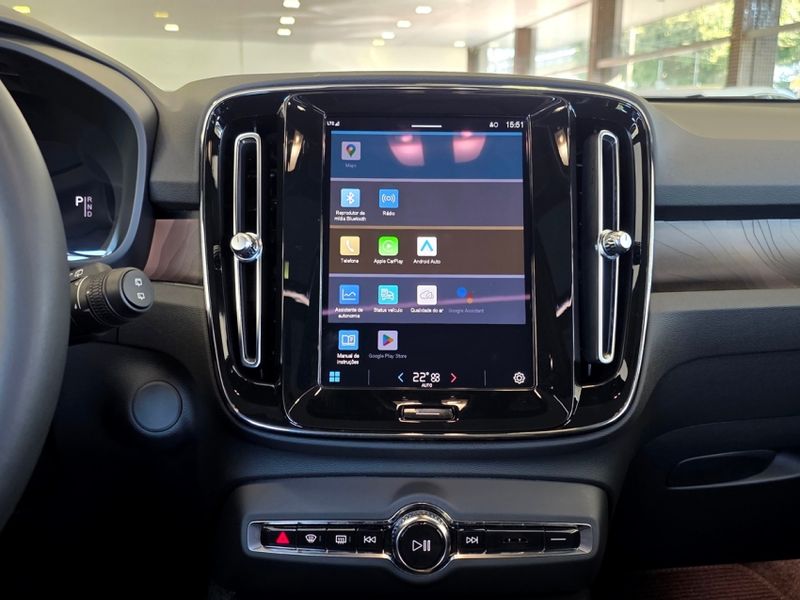 Volvo XC40 P8 RECHARGE TWIN ELECTRIC ULTIMATE AWD 2023/2023 CARRO DEZ NOVO HAMBURGO / Carros no Vale