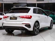 Audi A3 2.0 40 TFSI MHEV SPORTBACK PERFORMANCE BLACK S-TRONIC 2023/2023 VIA BELLA VEÍCULOS ESPECIAIS CAXIAS DO SUL / Carros no Vale