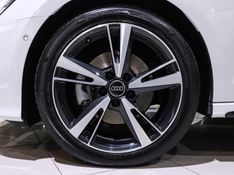 Audi A3 2.0 40 TFSI MHEV SPORTBACK PERFORMANCE BLACK S-TRONIC 2023/2023 VIA BELLA VEÍCULOS ESPECIAIS CAXIAS DO SUL / Carros no Vale