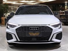 Audi A3 2.0 40 TFSI MHEV SPORTBACK PERFORMANCE BLACK S-TRONIC 2023/2023 VIA BELLA VEÍCULOS ESPECIAIS CAXIAS DO SUL / Carros no Vale