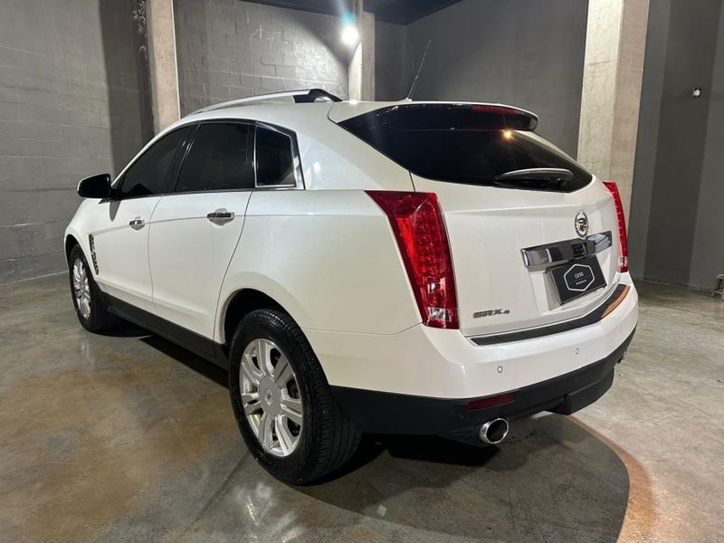 Cadillac SRX 3.0 CROSSOVER AWD V6 GASOLINA 4P AUTOMÁTICO 2010/2011 CARRO AUTOMARCAS CAXIAS DO SUL / Carros no Vale