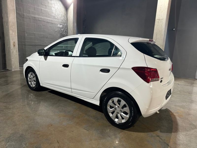 Chevrolet ONIX 1.0 MPFI JOY 8V FLEX 4P MANUAL 2020/2020 CARRO AUTOMARCAS CAXIAS DO SUL / Carros no Vale