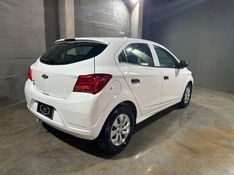 Chevrolet ONIX 1.0 MPFI JOY 8V FLEX 4P MANUAL 2020/2020 CARRO AUTOMARCAS CAXIAS DO SUL / Carros no Vale