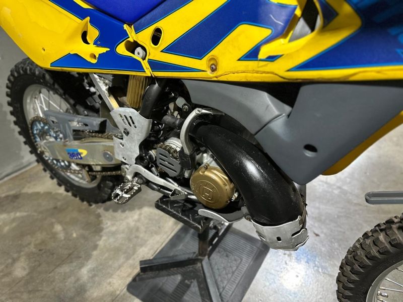Husqvarna Wr 360 2T 2002/2002 CARRO AUTOMARCAS CAXIAS DO SUL / Carros no Vale