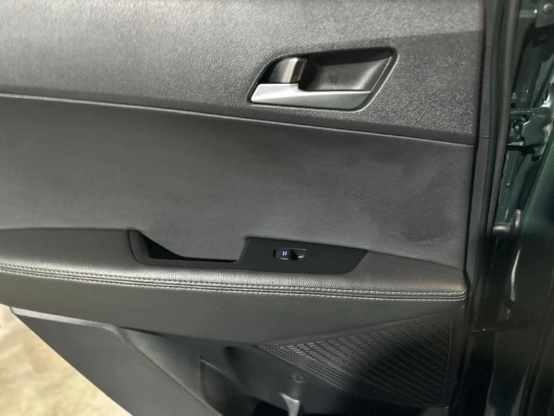 Hyundai CRETA 2.0 16V FLEX PRESTIGE AUTOMÁTICO 2018/2019 CARRO AUTOMARCAS CAXIAS DO SUL / Carros no Vale