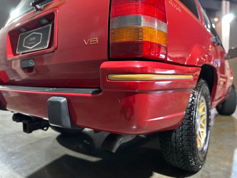 JEEP GRAND CHEROKEE 5.2 LIMITED 4X4 V8 16V GASOLINA 4P AUTOMÁTICO 1993/1993 CARRO AUTOMARCAS CAXIAS DO SUL / Carros no Vale