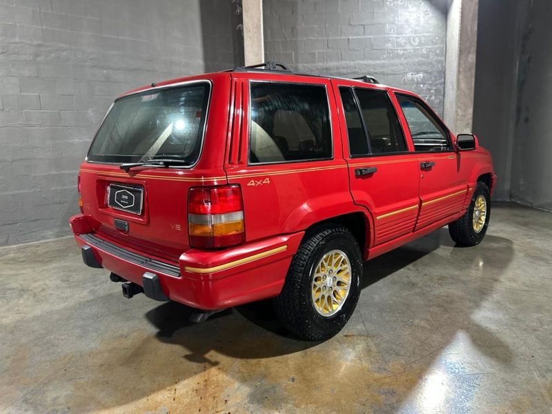 JEEP GRAND CHEROKEE 5.2 LIMITED 4X4 V8 16V GASOLINA 4P AUTOMÁTICO 1993/1993 CARRO AUTOMARCAS CAXIAS DO SUL / Carros no Vale