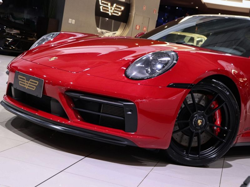 Porsche 911 3.0 24V H6 GASOLINA CARRERA GTS PDK 2022/2022 VIA BELLA VEÍCULOS ESPECIAIS CAXIAS DO SUL / Carros no Vale