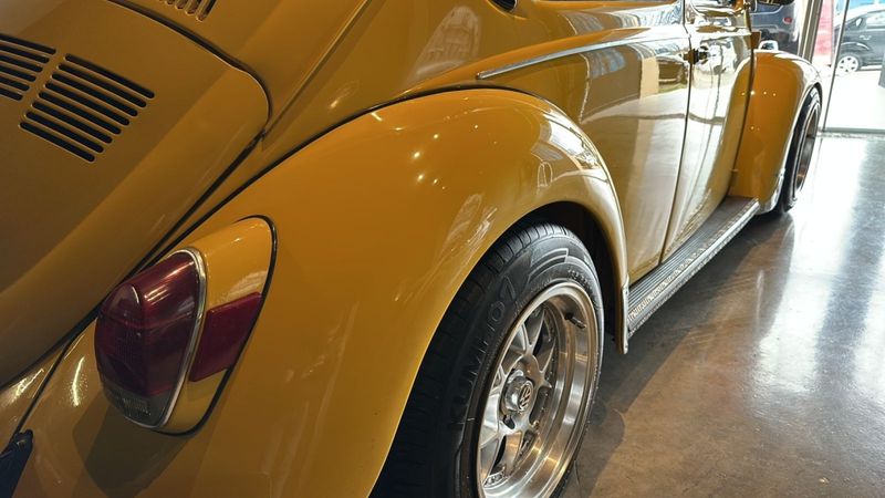 Volkswagen FUSCA 1.3 8V ÁLCOOL 2P MANUAL 1975/1975 CARRO AUTOMARCAS CAXIAS DO SUL / Carros no Vale
