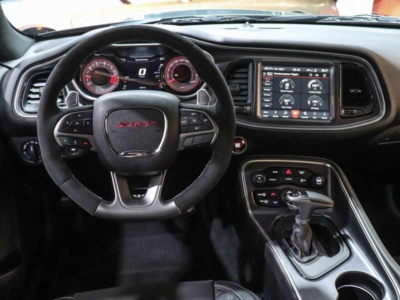 Dodge CHALLENGER 6.2 V8 HEMI GASOLINA SRT DEMON TORQUEFLITE 2018/2018 VIA BELLA VEÍCULOS ESPECIAIS CAXIAS DO SUL / Carros no Vale