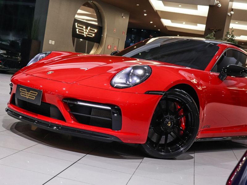 Porsche 911 3.0 24V H6 GASOLINA CARRERA GTS PDK 2024/2024 VIA BELLA VEÍCULOS ESPECIAIS CAXIAS DO SUL / Carros no Vale