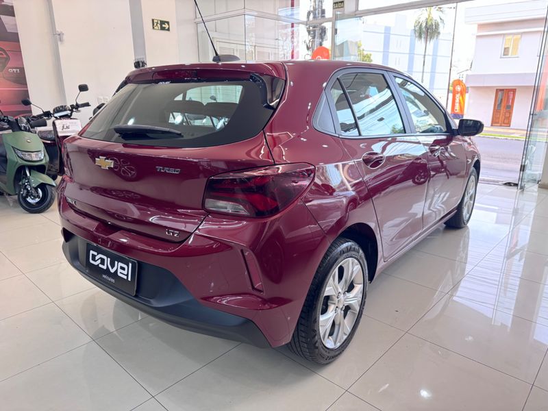 Chevrolet Onix Hatch Ltz 1.0 12v Tb 2022/2023 COVEL VEICULOS ENCANTADO / Carros no Vale