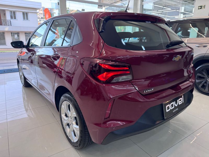 Chevrolet Onix Hatch Ltz 1.0 12v Tb 2022/2023 COVEL VEICULOS ENCANTADO / Carros no Vale