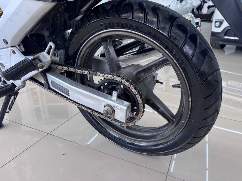 Honda Cbx 250 Twiste 2008/2008 COVEL VEICULOS ENCANTADO / Carros no Vale