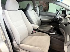 Honda Civic Lxl 2010/2011 COVEL VEICULOS ENCANTADO / Carros no Vale