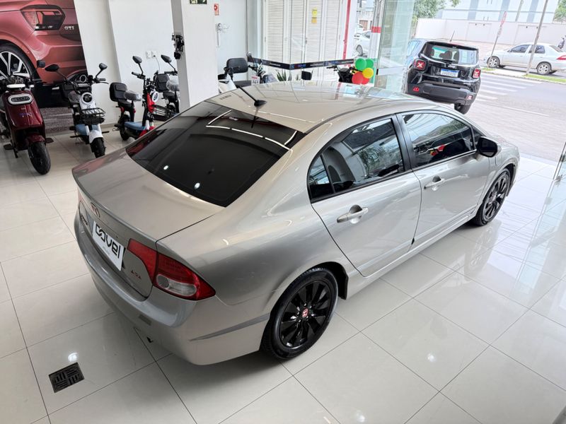 Honda Civic Lxl 2010/2011 COVEL VEICULOS ENCANTADO / Carros no Vale