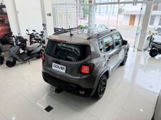 Jeep Renegade Night Eagle 1.8 4×2 2019/2020 COVEL VEICULOS ENCANTADO / Carros no Vale