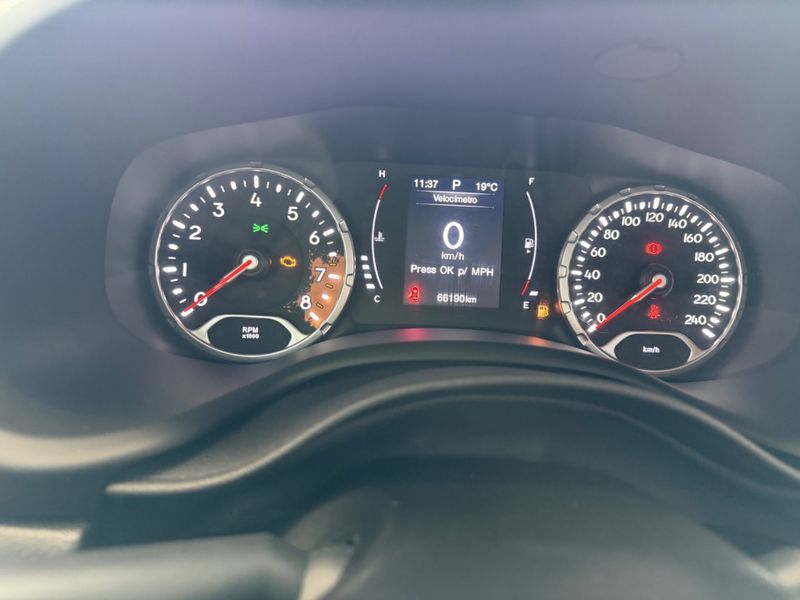 Jeep Renegade Night Eagle 1.8 4×2 2019/2020 COVEL VEICULOS ENCANTADO / Carros no Vale