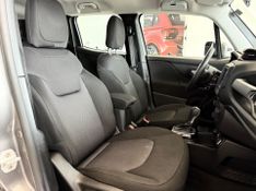 Jeep Renegade Night Eagle 1.8 4×2 2019/2020 COVEL VEICULOS ENCANTADO / Carros no Vale