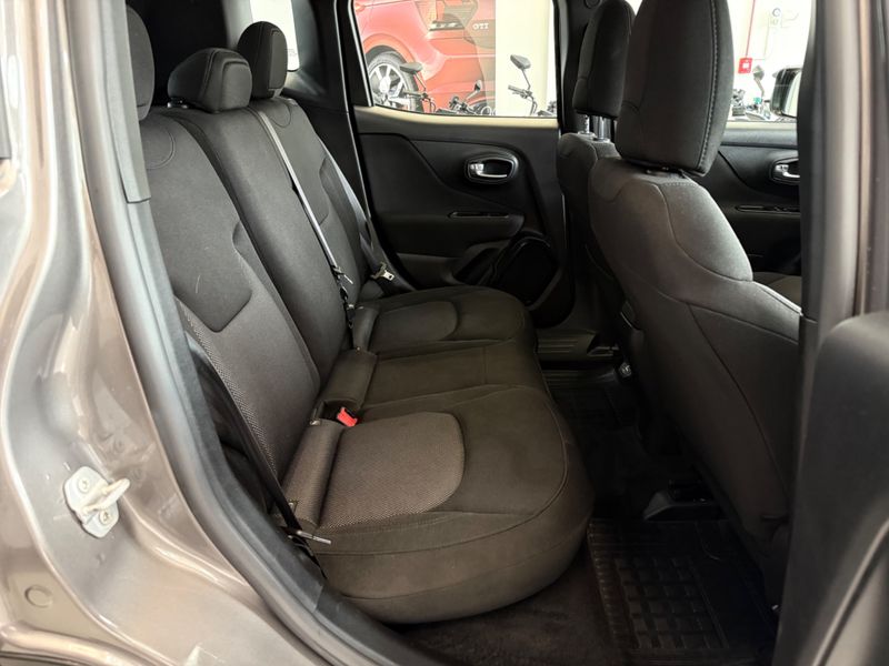 Jeep Renegade Night Eagle 1.8 4×2 2019/2020 COVEL VEICULOS ENCANTADO / Carros no Vale