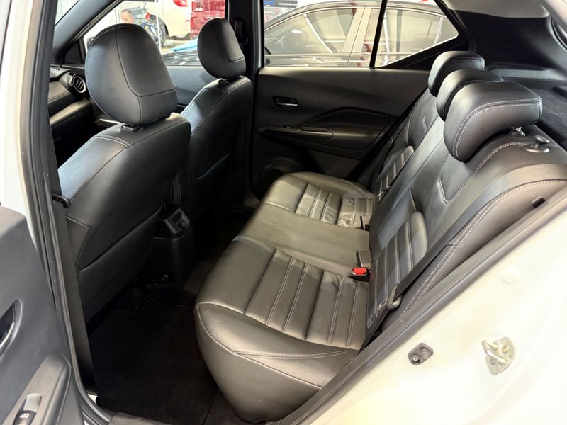 Nissan Kicks Sl 1.6 16v 2018/2019 COVEL VEICULOS ENCANTADO / Carros no Vale