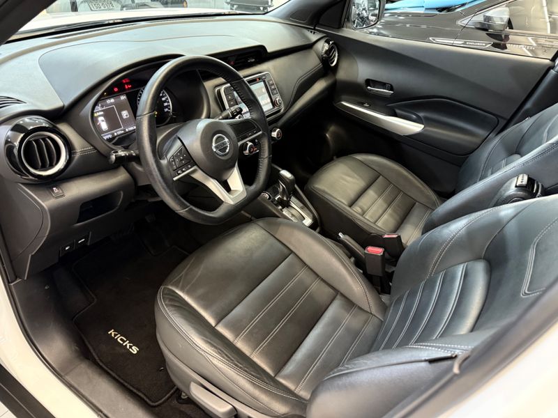 Nissan Kicks Sl 1.6 16v 2018/2019 COVEL VEICULOS ENCANTADO / Carros no Vale