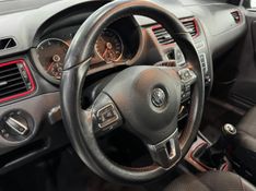 Volkswagen Fox Rock In Rio 1.6mi 8v 2013/2014 SIM AUTOMÓVEIS ROLANTE / Carros no Vale