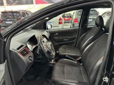 Volkswagen Fox Rock In Rio 1.6mi 8v 2013/2014 SIM AUTOMÓVEIS ROLANTE / Carros no Vale
