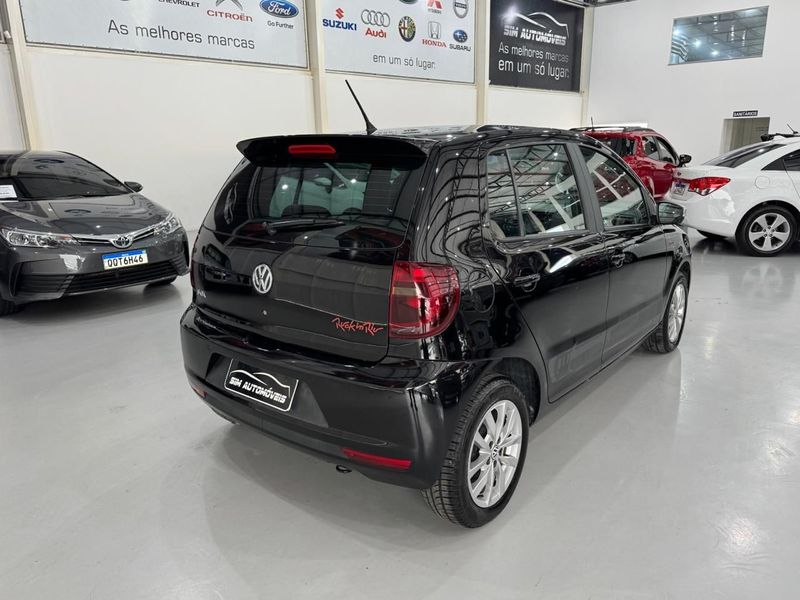 Volkswagen Fox Rock In Rio 1.6mi 8v 2013/2014 SIM AUTOMÓVEIS ROLANTE / Carros no Vale