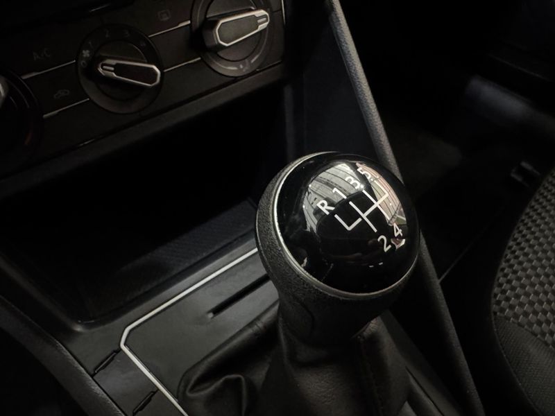Volkswagen Polo 1.6 Msi 16v 2019/2020 SIM AUTOMÓVEIS ROLANTE / Carros no Vale