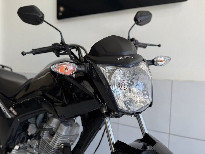 Honda Motos CG 125 FAN ES 2014 SÓ MOTOS E AUTOMÓVEIS SANTA CRUZ DO SUL / Carros no Vale