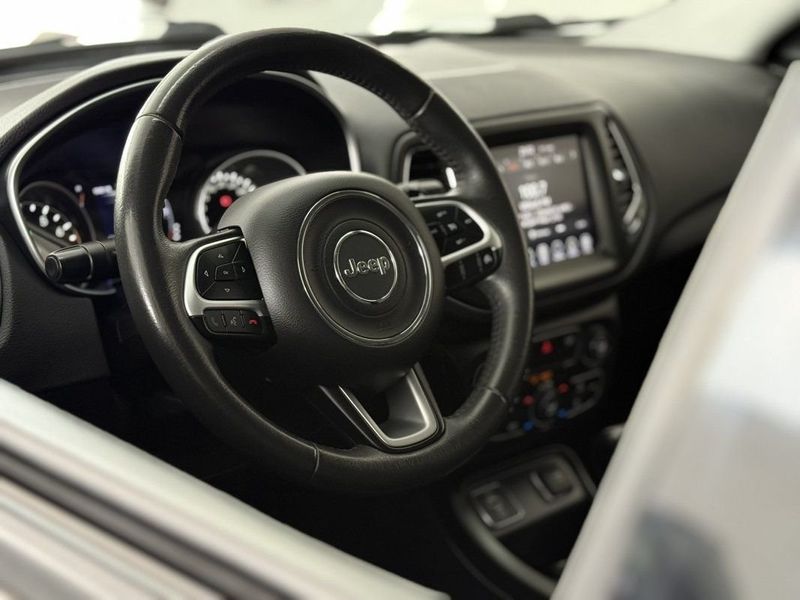 Jeep COMPASS LONGITUDE 2.0 AT6 2018 SÓ MOTOS E AUTOMÓVEIS SANTA CRUZ DO SUL / Carros no Vale
