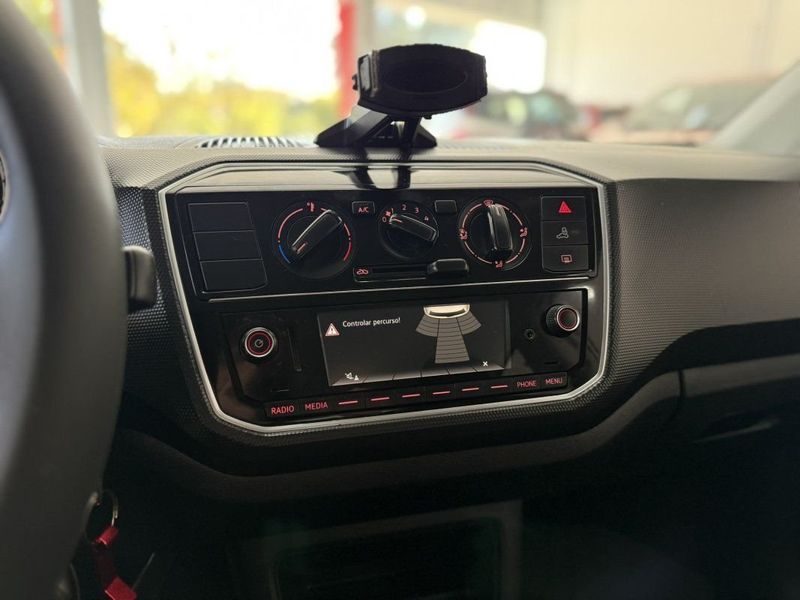 VOLKSWAGEN UP! XTREME 1.0 TSI 2020 SÓ MOTOS E AUTOMÓVEIS SANTA CRUZ DO SUL / Carros no Vale