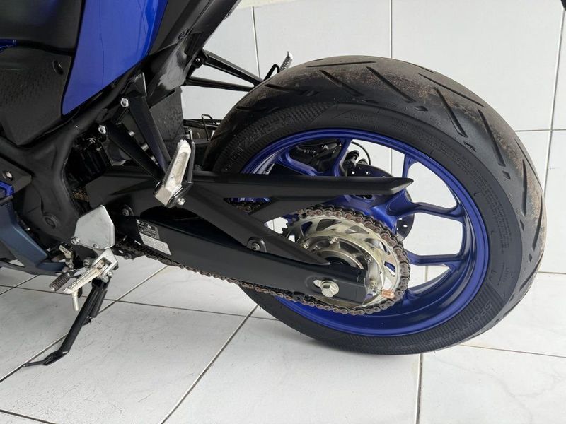 Yamaha YZF R3 ABS 2023 SÓ MOTOS E AUTOMÓVEIS SANTA CRUZ DO SUL / Carros no Vale
