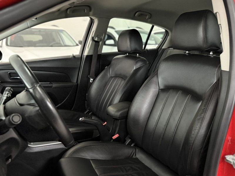 CHEVROLET CRUZE HATCH LT 1.8 AT6 2015 SÓ MOTOS E AUTOMÓVEIS SANTA CRUZ DO SUL / Carros no Vale