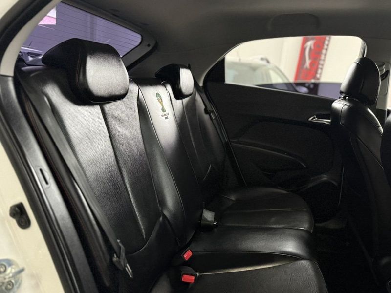Hyundai HB20 HATCH COPA DO MUNDO 1.0 2015 SÓ MOTOS E AUTOMÓVEIS SANTA CRUZ DO SUL / Carros no Vale