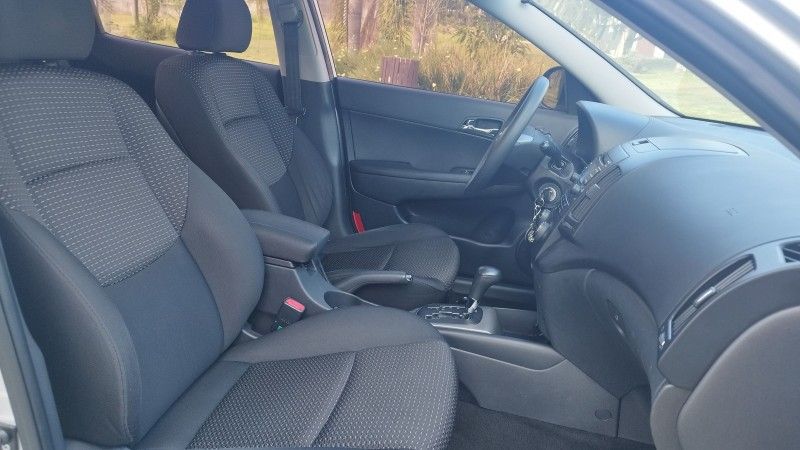 Hyundai I30 2.0 2012 GRASSI VEÍCULOS LAJEADO / Carros no Vale